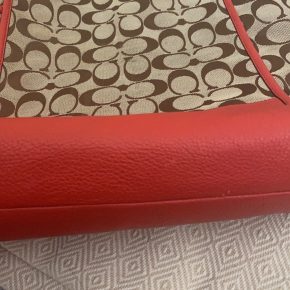 Coach Purse - Picture 4 of 5